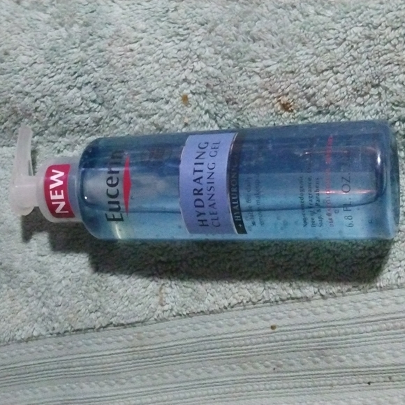EUCERIN (3) HYDRATING Micellar, Hydrating Cleanser, CO-Q 10 Night Cream - Picture 2 of 4